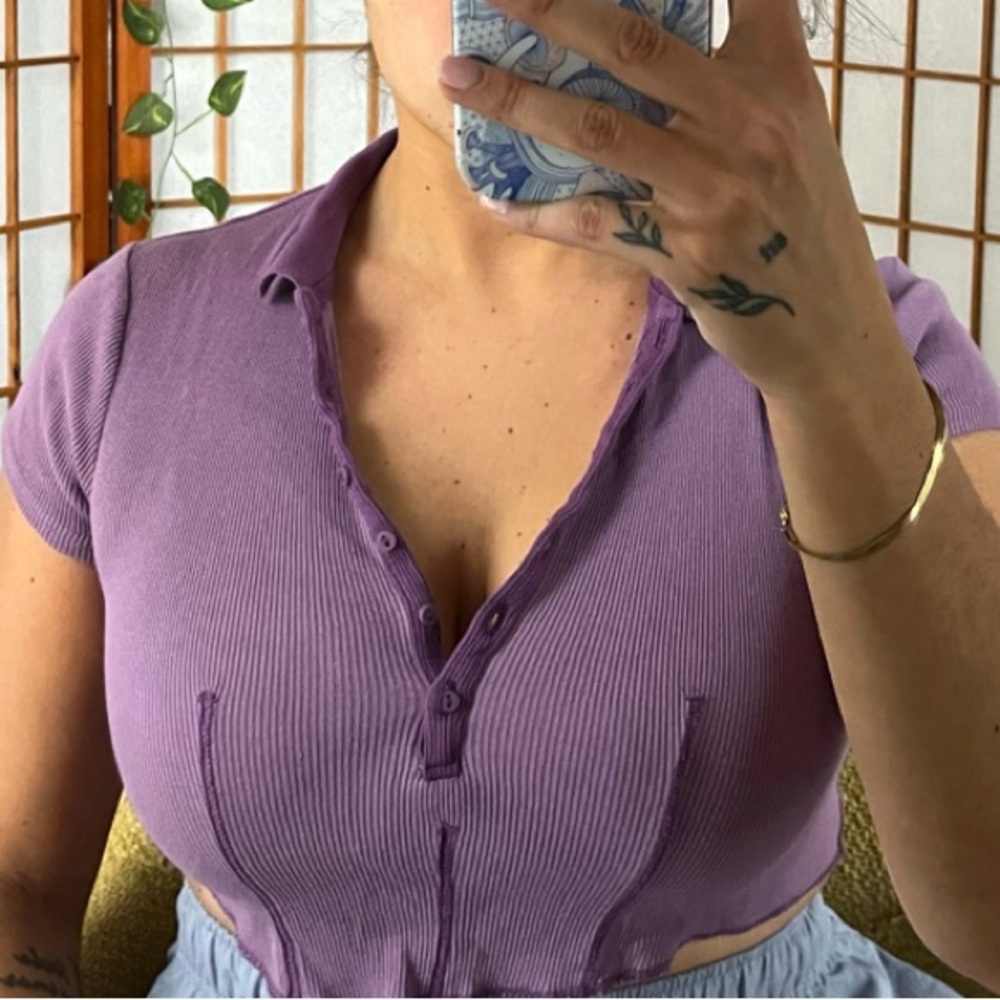 BDG Short Sleeve Crop